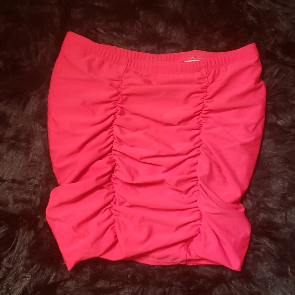 Hot pink plus size high-waisted swim skirt